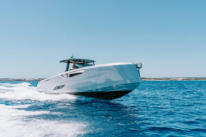 CAYMAN 40