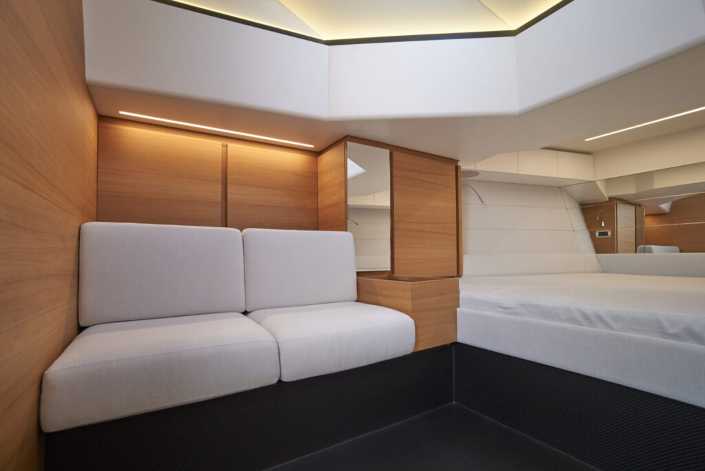 Interior wally 48 ibiza low