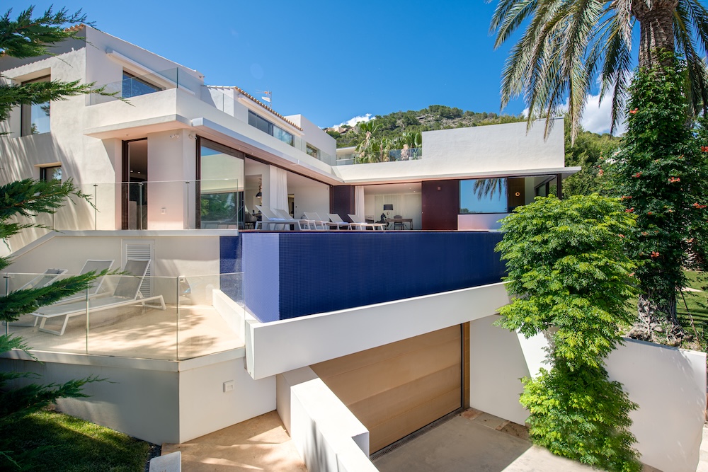 Private luxury villa Ibiza in Cap Martinet with sea views and modern design