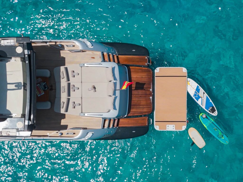 All in drone 00 23 23 13 standbild033