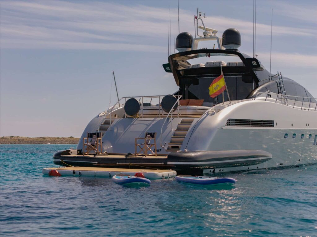 Mangusta drift 82